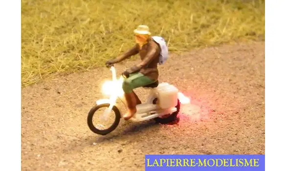 Moto éclairé 4