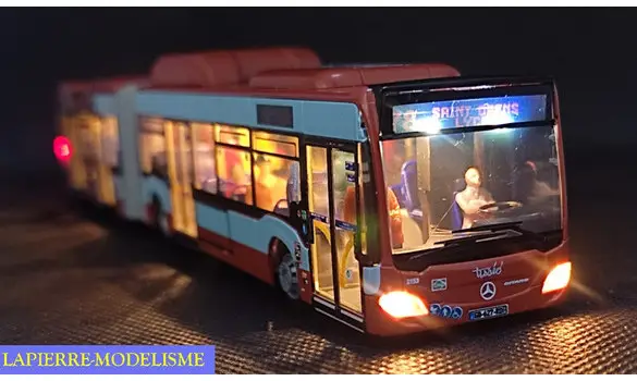 Bus Toulouse éclairé