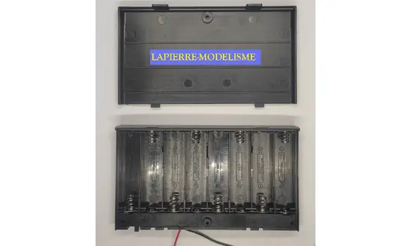 Coupleur pour 8 piles AA