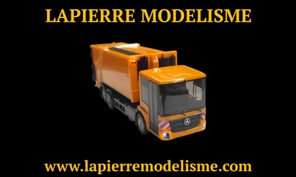 Camion poubelle Mercedes orange