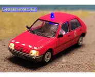 205 pompier éclairé