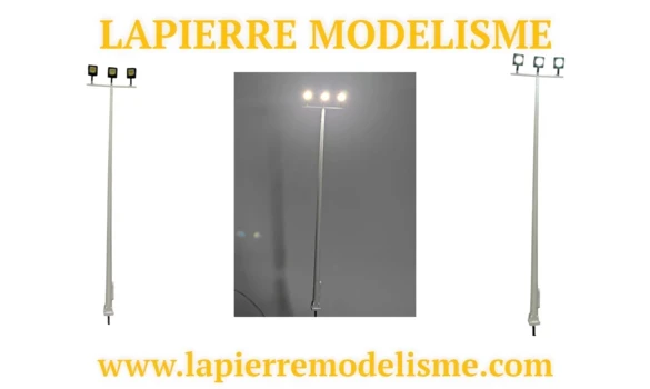 Lampadaire projecteur triple