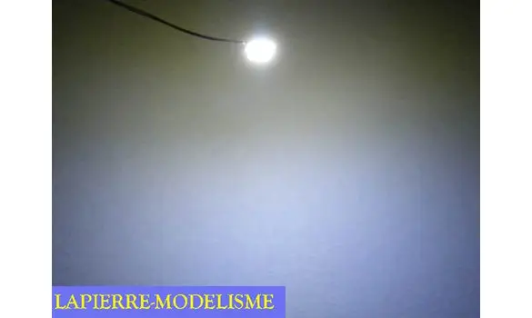 10 LEDs CMS 0805 blanc froid fil émaillé