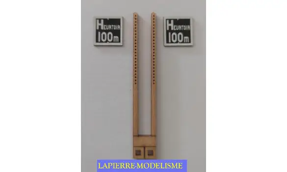 2 pancartes Heurtoir 100m