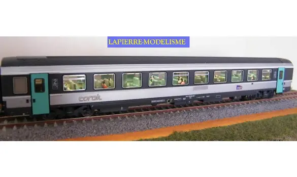 Kit 1 voiture voyageur