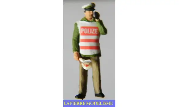 Policier éclairé 5